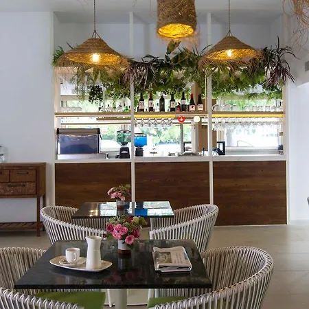 Отель Boutique 4*