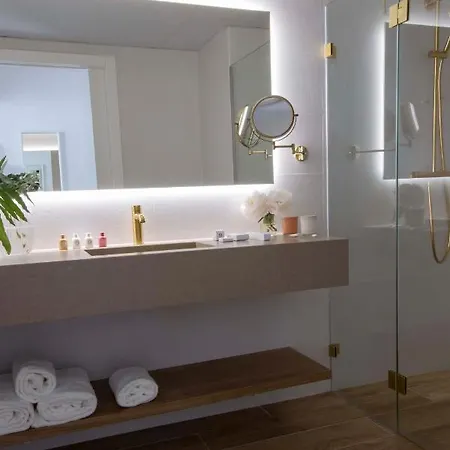 Отель Boutique 4*